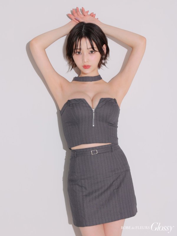 グレー モデル：りこ　身長：156cm　着用サイズ：Sサイズ