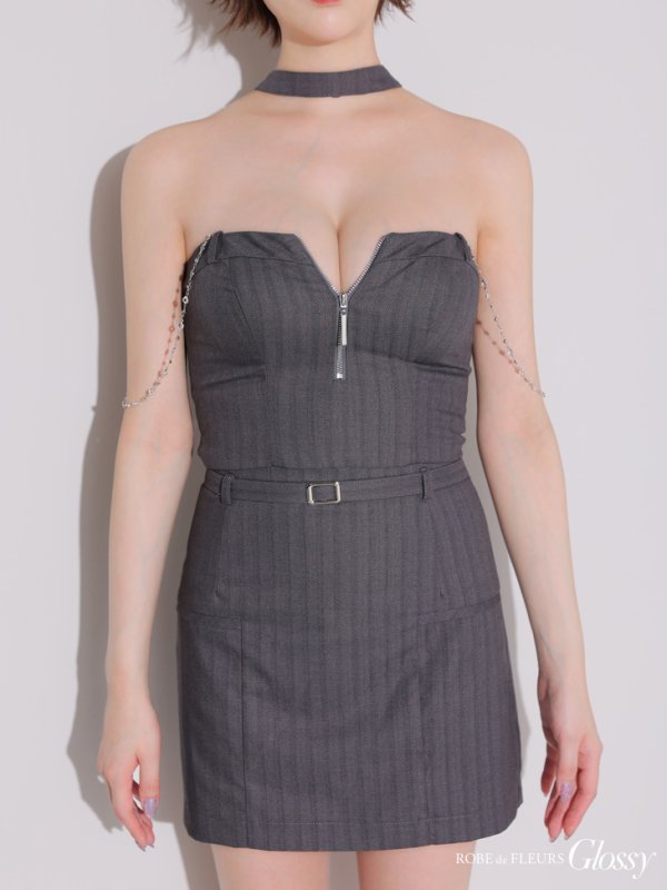 グレー モデル：りこ　身長：156cm　着用サイズ：Sサイズ