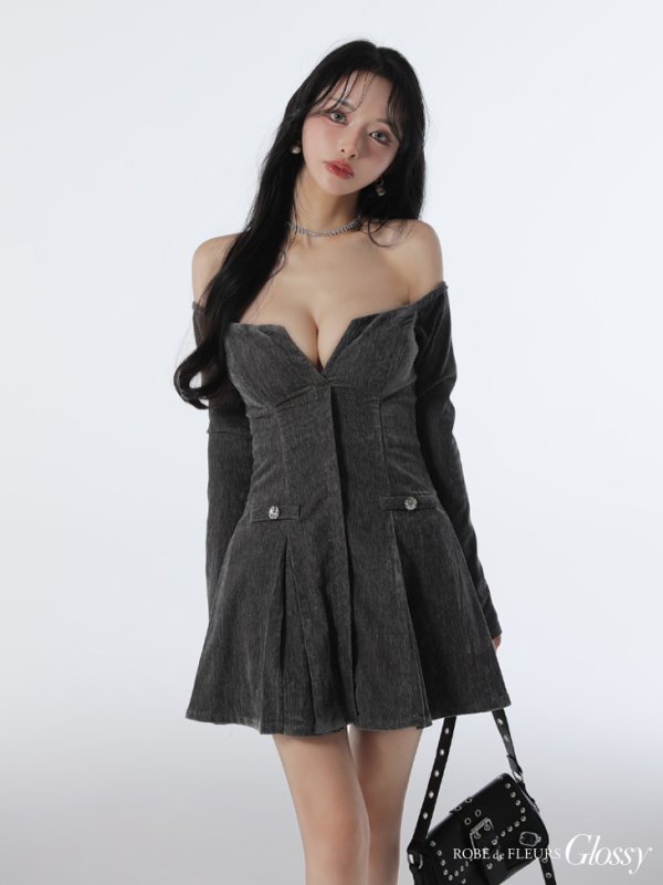 グレー モデル：まおちゃる　身長：158cm　着用サイズ：Sサイズ