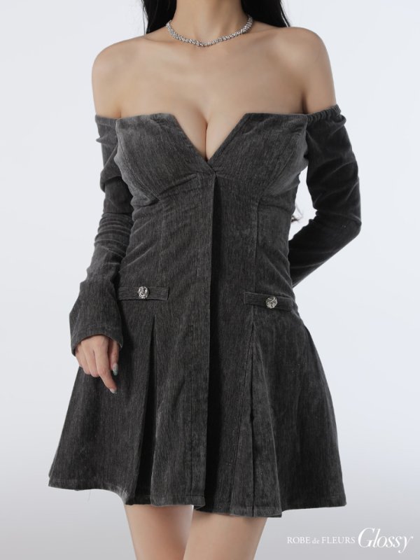 グレー モデル：まおちゃる　身長：158cm　着用サイズ：Sサイズ