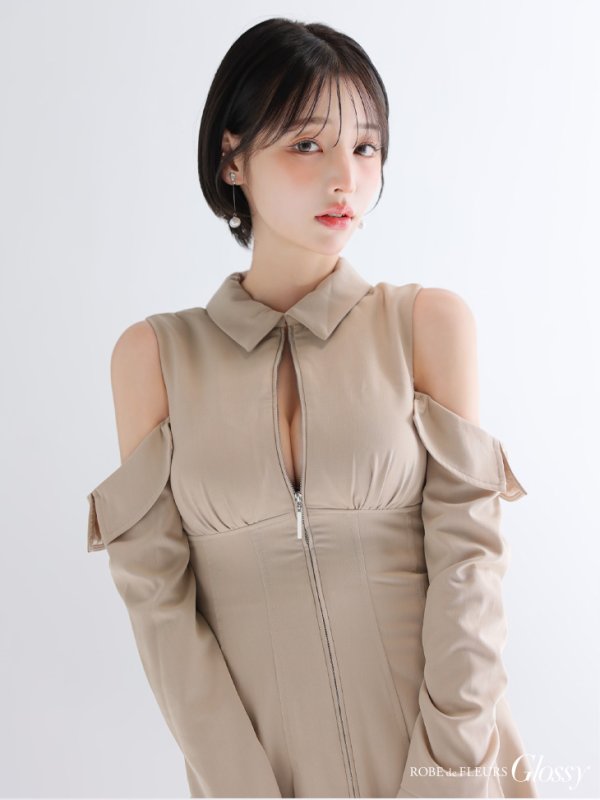 ベージュ　ホワイト　モデル：りこ　身長：156cm　着用サイズ：Sサイズ