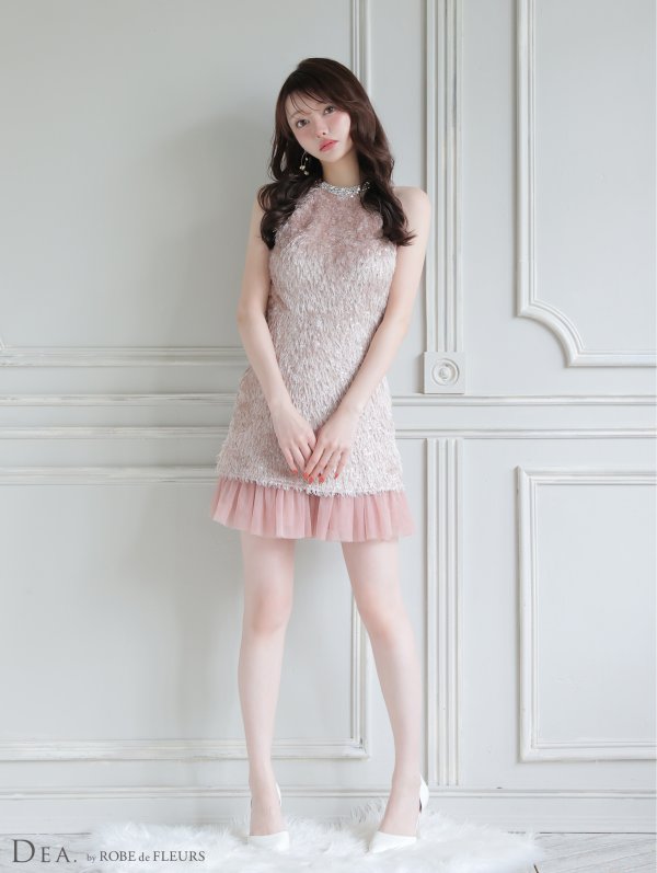 ピンクベージュ　モデル：羽澄まり　身長：166cm　着用サイズ：Sサイズ