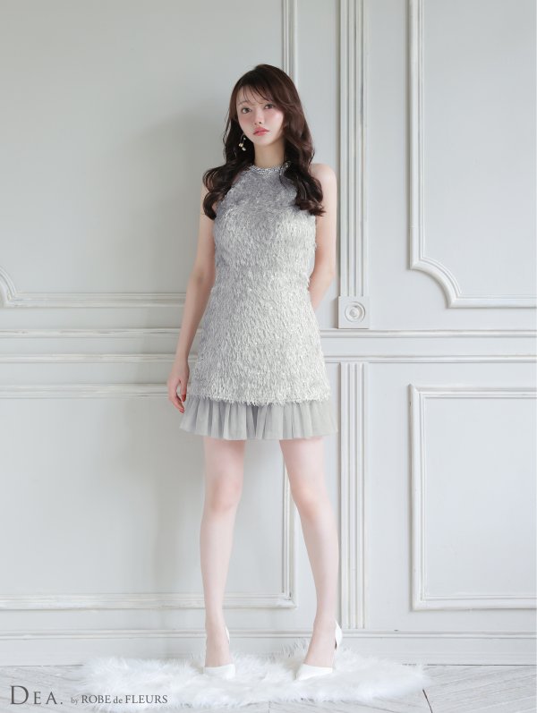 ブルーグレー　モデル：羽澄まり　身長：166cm　着用サイズ：Sサイズ