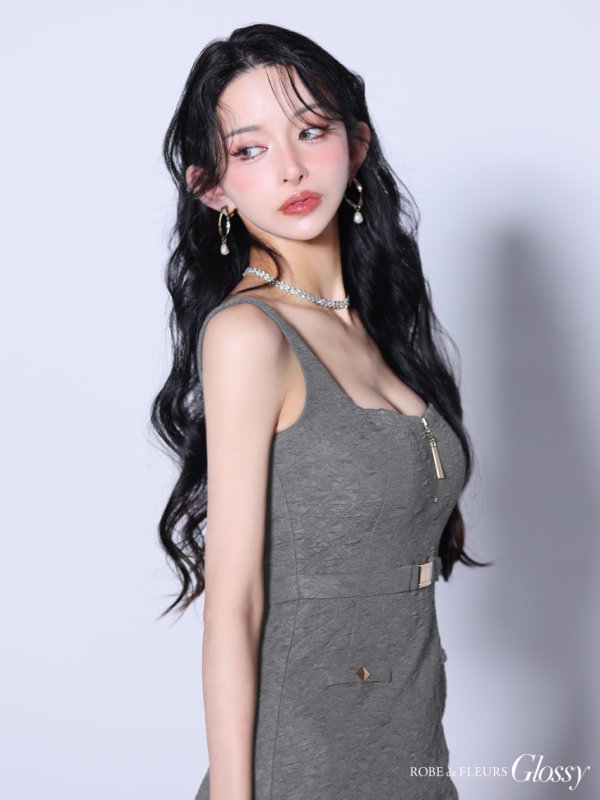 グレー モデル:まおちゃる 身長:158cm 着用サイズ:Sサイズ