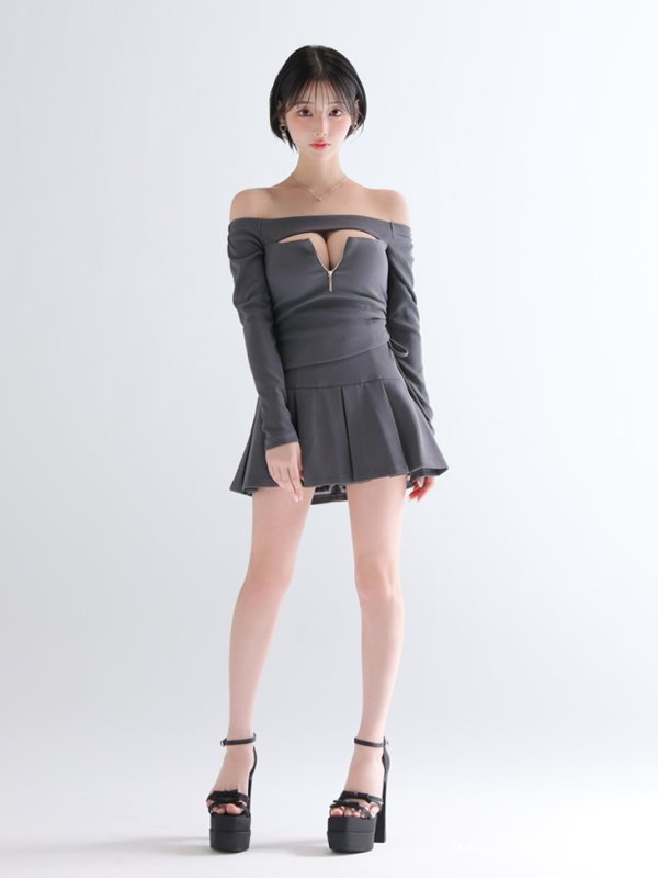 グレー モデル：りこ　身長：156cm　着用サイズ：Sサイズ