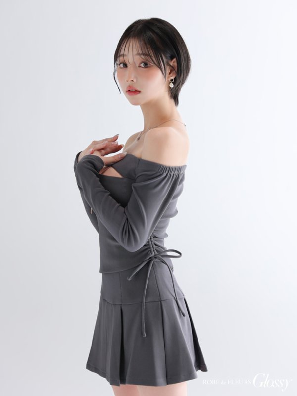 グレー モデル：りこ　身長：156cm　着用サイズ：Sサイズ