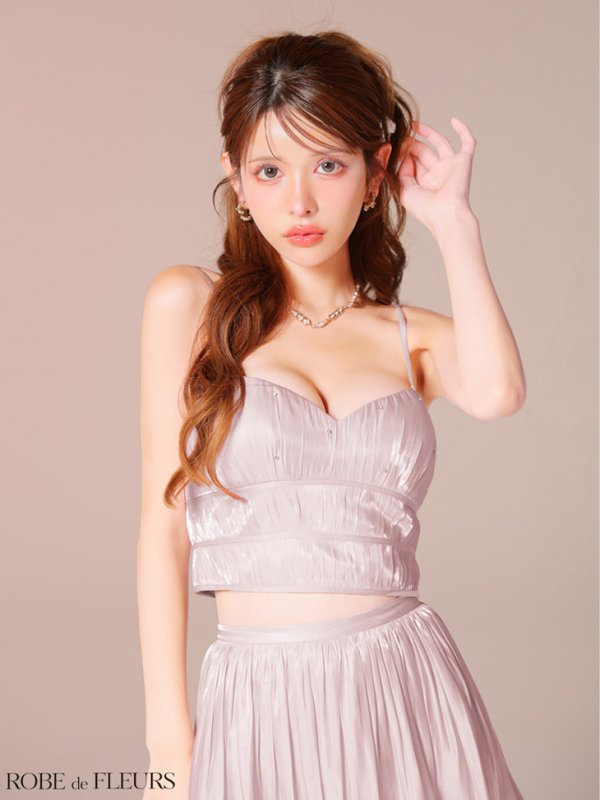 ピンク　モデル：まりん　身長：164cm　着用サイズ：Sサイズ