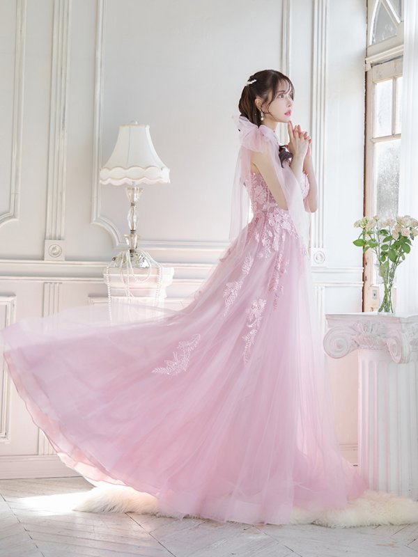 ピンクベージュ モデル:ゆめ 身長:160cm:Mサイズ