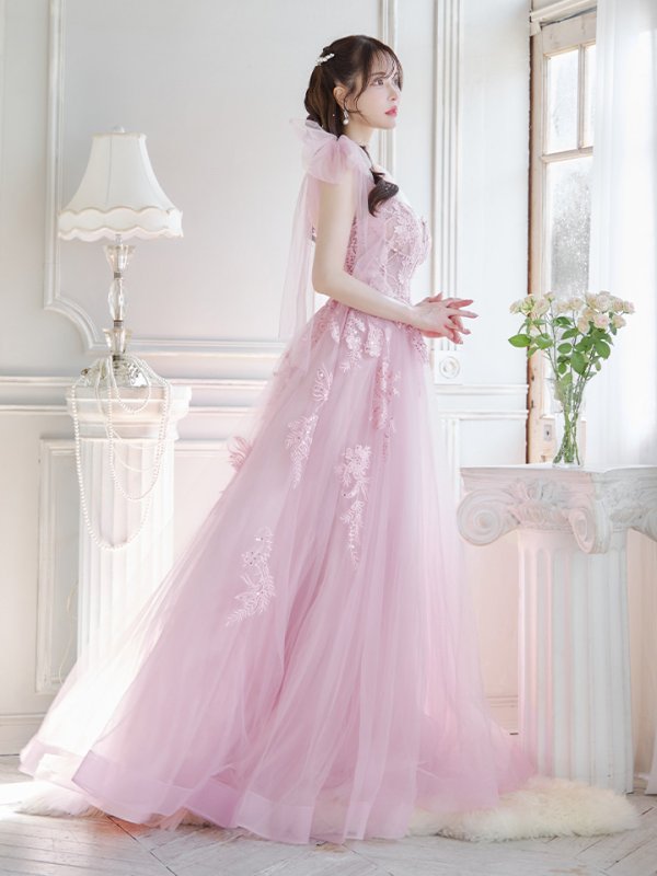 ピンクベージュ モデル:ゆめ 身長:160cm:Mサイズ