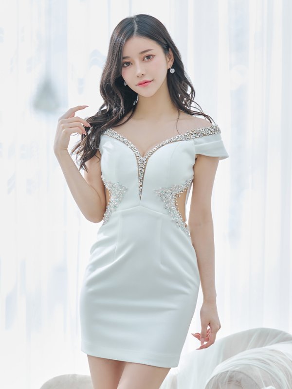 画像21: sugarオリジナルカラー・XSサイズあり【IRMA/イルマ】オフショル/ ビジュー/ ワンカラー/ サイドシアー/ タイト/ ミニドレス/ キャバドレス【HC02】