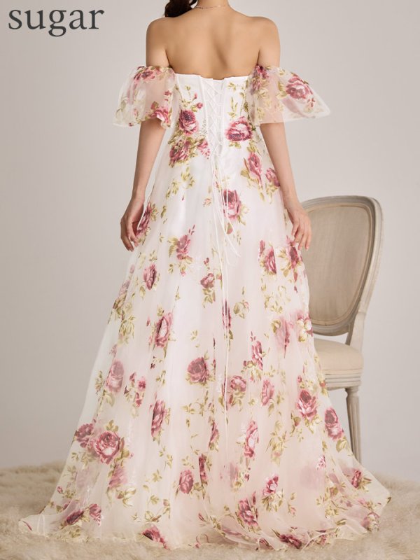 レッドピンク モデル：ももか　身長：156cm　着用サイズ：Mサイズ