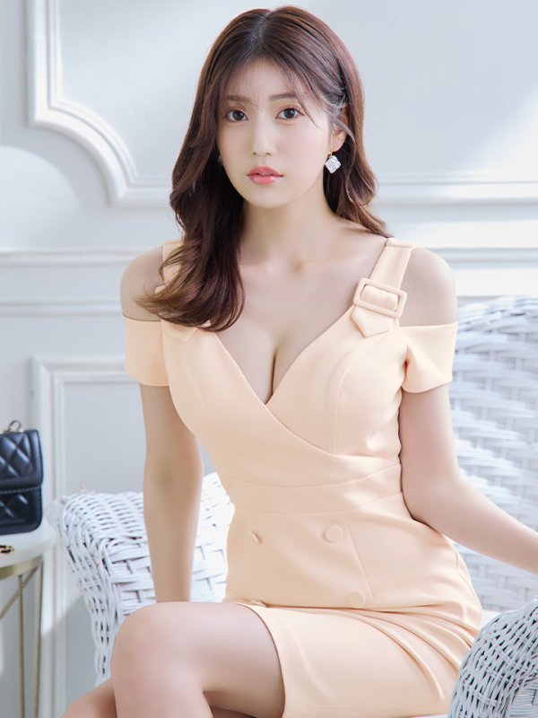 画像4: 【JEAN MACLEAN/ジャンマクレーン】ショルダーベルト/ オフショル/ ワンカラー/ 膝丈/ タイト/ ミディアムドレス/ キャバドレス【HC02】