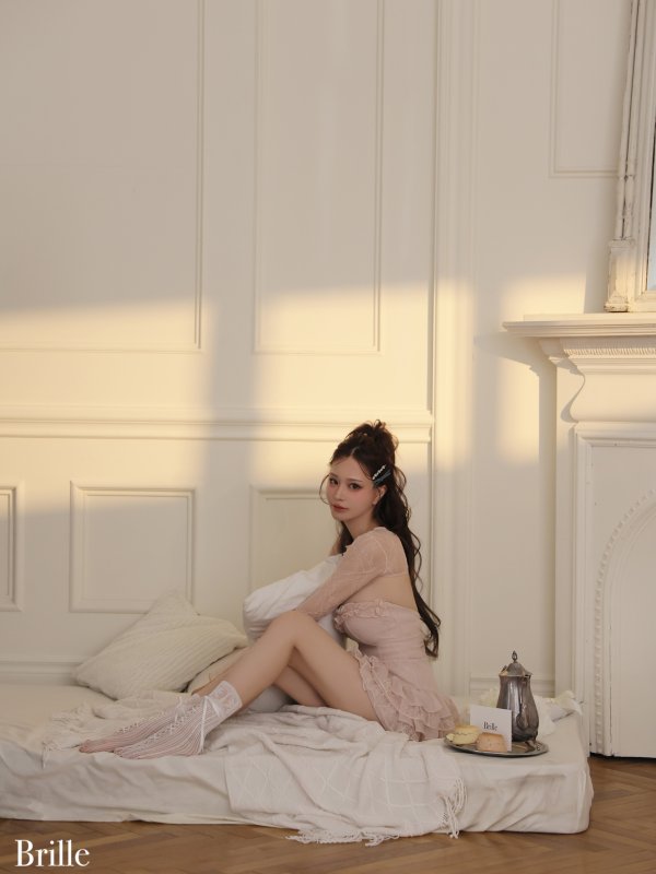 ピンクベージュ　モデル：れみれみ　身長：163cm　着用サイズ：Sサイズ