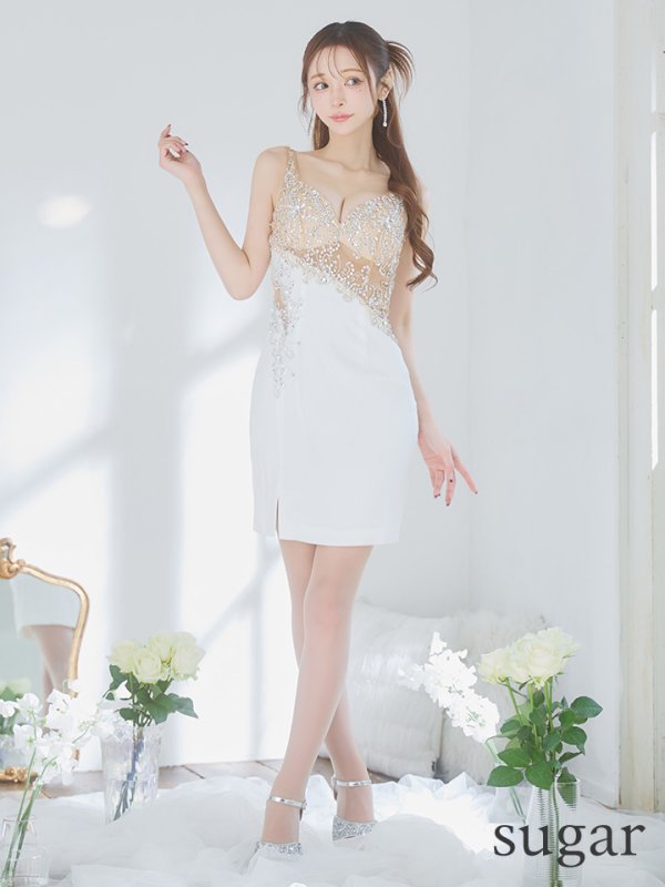 ホワイト モデル:真優川咲 身長:158cm 着用サイズ:Sサイズ