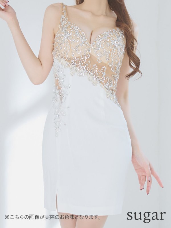 ホワイト モデル:真優川咲 身長:158cm 着用サイズ:Sサイズ