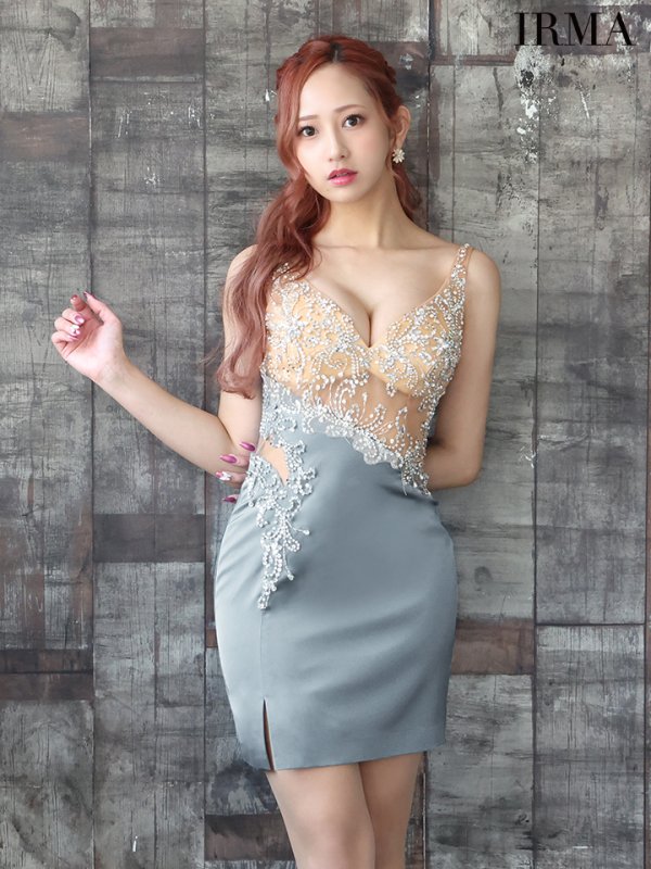シルバーグレー モデル：天乃えま　身長：155cm　着用サイズ：Sサイズ