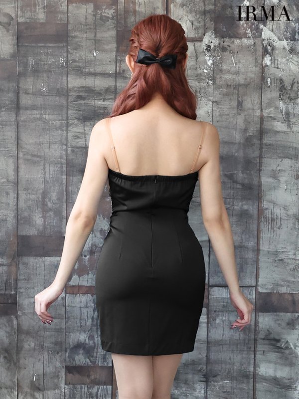 ブラック モデル:天乃えま 身長:155cm 着用サイズ:Sサイズ