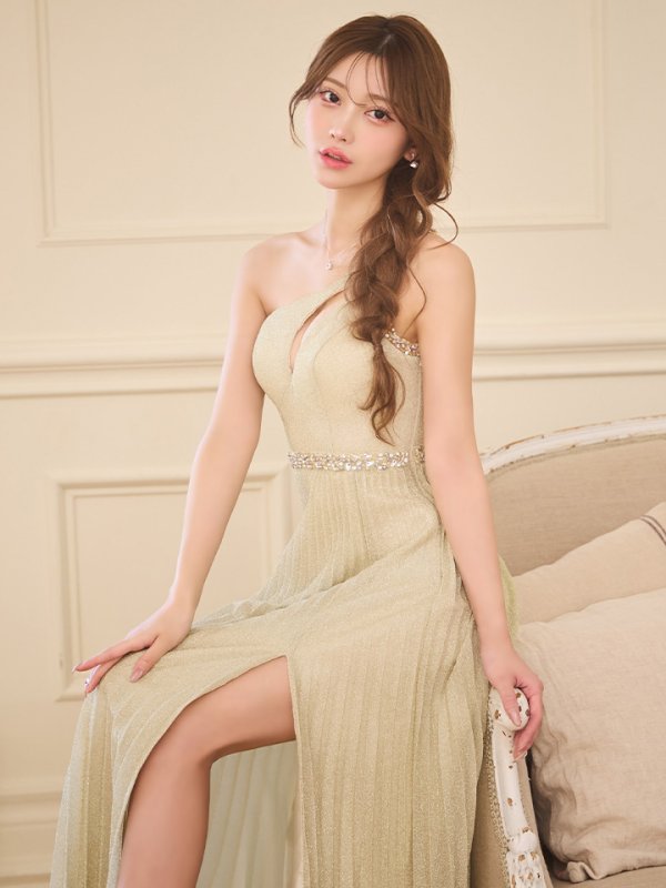 シャンパン　モデル：るりぴ　身長：165cm　着用サイズ：Sサイズ