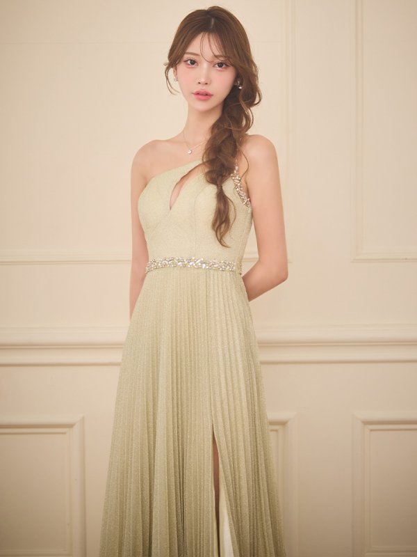 シャンパン　モデル：るりぴ　身長：165cm　着用サイズ：Sサイズ