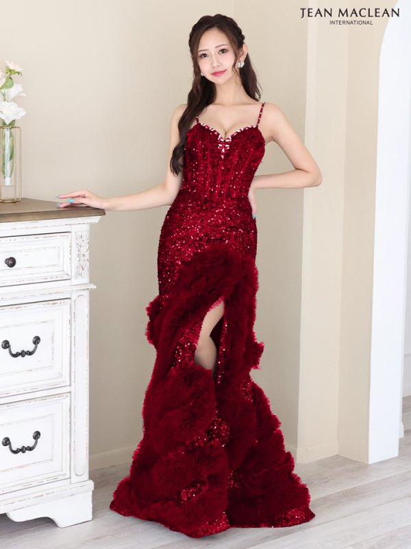 レッド モデル:天乃えま 身長:155cm 着用サイズ:Mサイズ