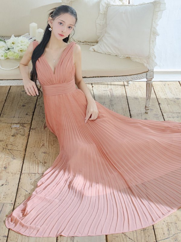 ピンクベージュ モデル:まおちゃる 身長:158cm 着用サイズ:Mサイズ