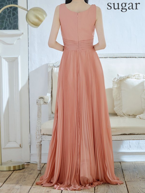 ピンクベージュ モデル:まおちゃる 身長:158cm 着用サイズ:Mサイズ