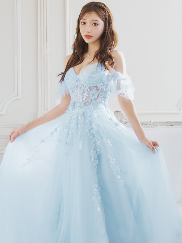 ブルー モデル:明日花キララ 身長:162cm 着用サイズ:Mサイズ