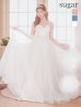 ホワイト モデル：明日花キララ　身長：162cm 着用サイズ：Mサイズ