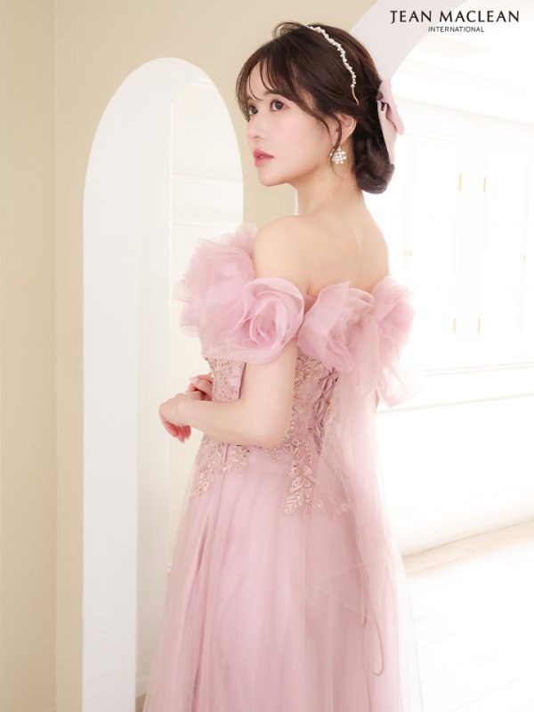 ピンクベージュ モデル:ゆめ 身長:160cm 着用サイズ:Mサイズ