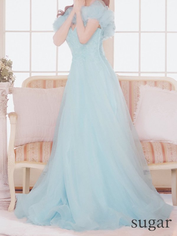 ブルー　モデル：明日花キララ　身長：162cm 着用サイズ：Mサイズ