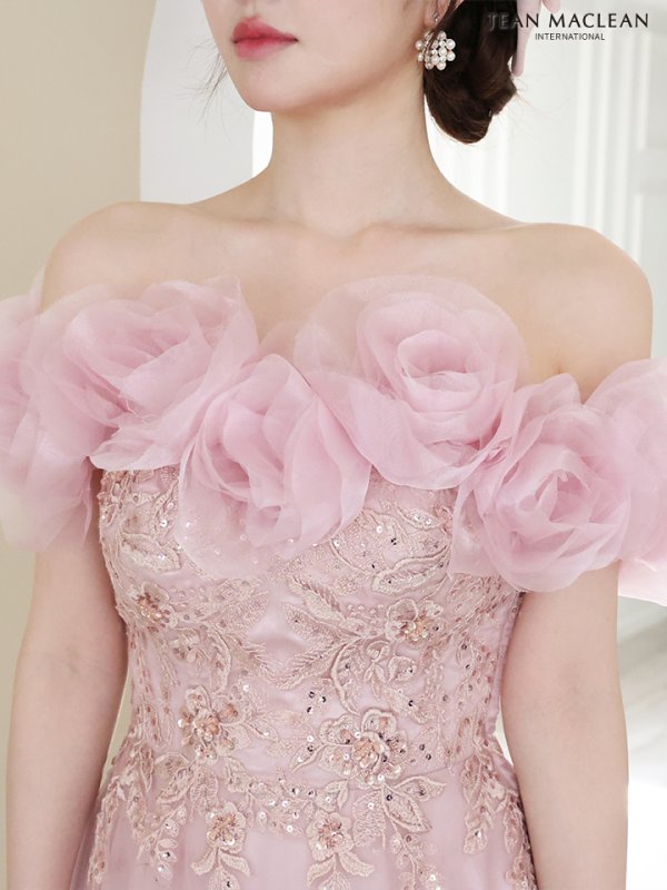 ピンクベージュ モデル:ゆめ 身長:160cm 着用サイズ:Mサイズ