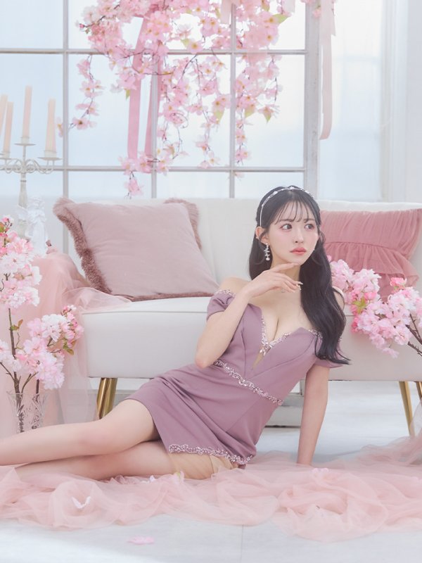 モーヴピンク モデル:カルア 身長:156cm 着用サイズ:Sサイズ