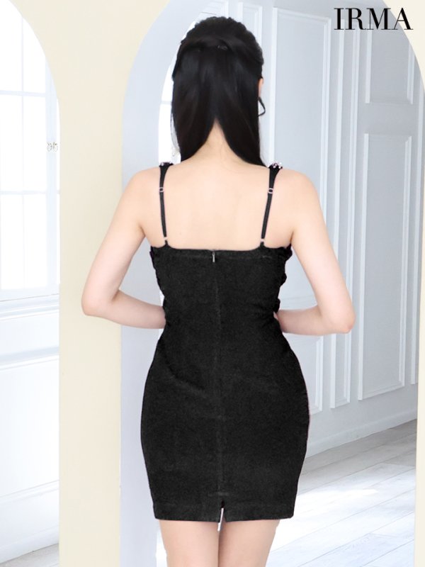 ブラック モデル:まおちゃる 身長:158cm 着用サイズ:Sサイズ