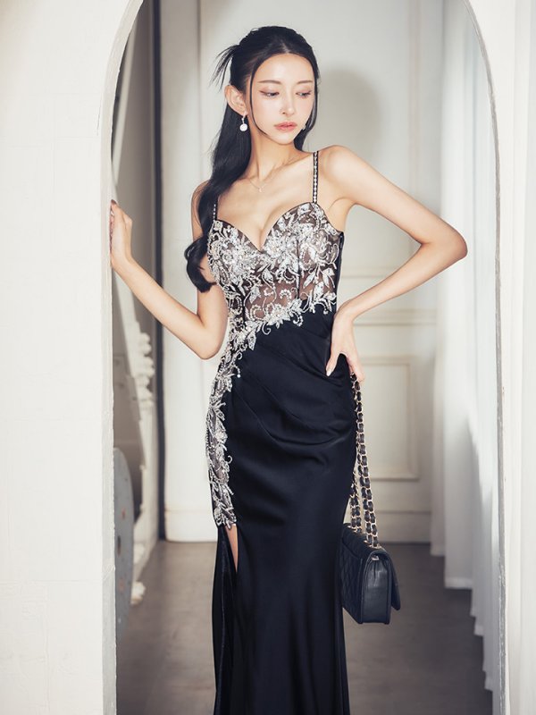 ブラック モデル:まおちゃる 身長:158cm 着用サイズ:Sサイズ