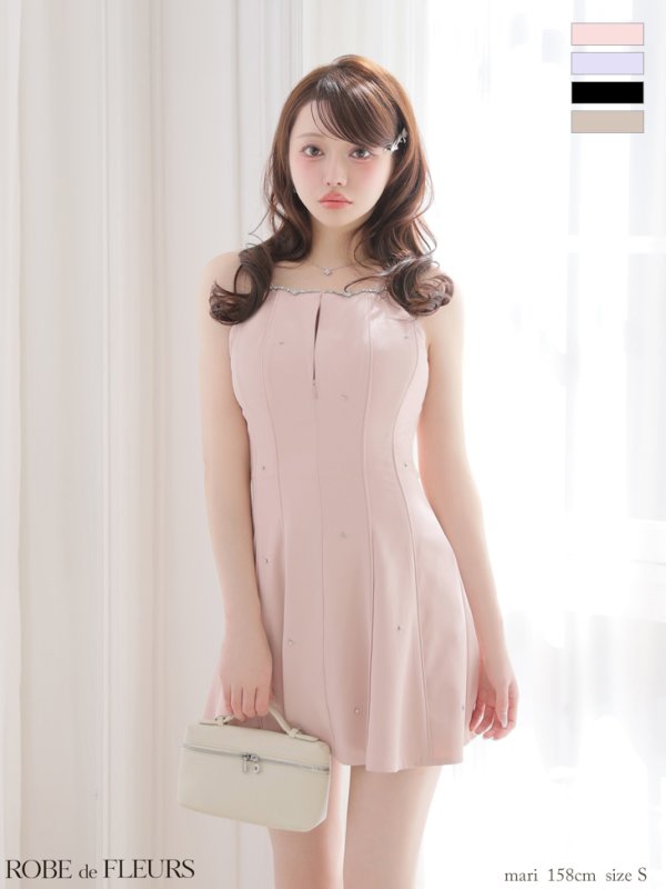 ピンクベージュ　モデル：羽澄まり　身長：158cm　着用サイズ：Sサイズ