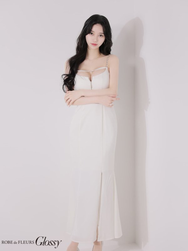 ホワイト　モデル：ゆりお　身長：165cm　着用サイズ：Sサイズ