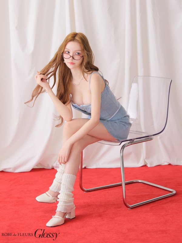 ブルー　モデル：しおん　身長：158cm　着用サイズ：Sサイズ