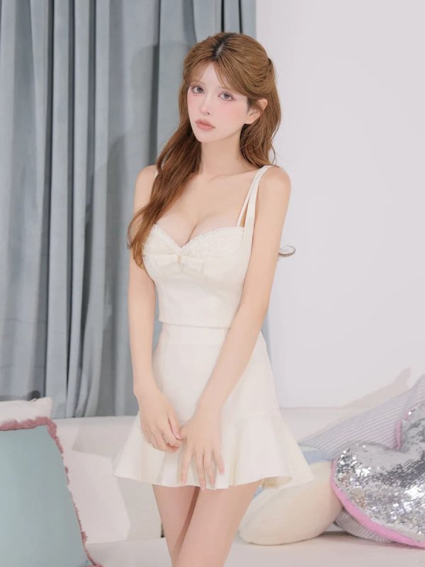 アイボリー　モデル：まりん　身長：164cm　着用サイズ：Sサイズ
