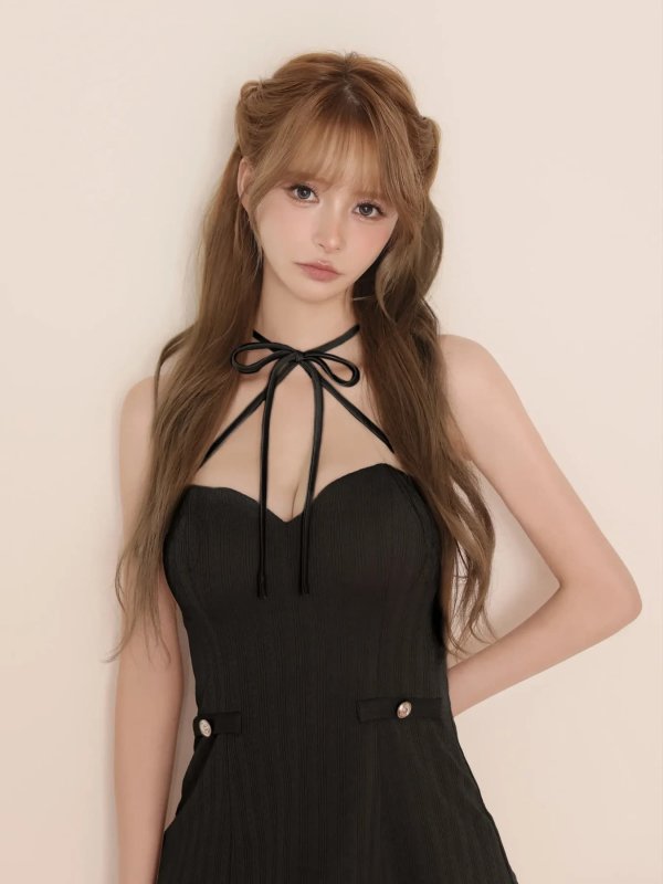 ブラック　モデル：咲希　身長：164cm　着用サイズ：Sサイズ