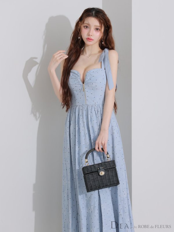 ブルー モデル：ももか　身長：156cm　着用サイズ：Sサイズ