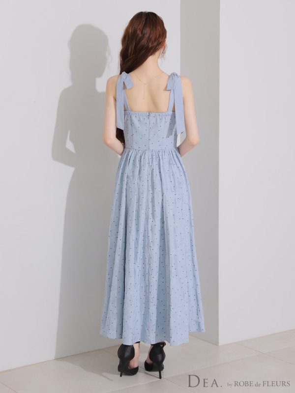 ブルー モデル：ももか　身長：156cm　着用サイズ：Sサイズ