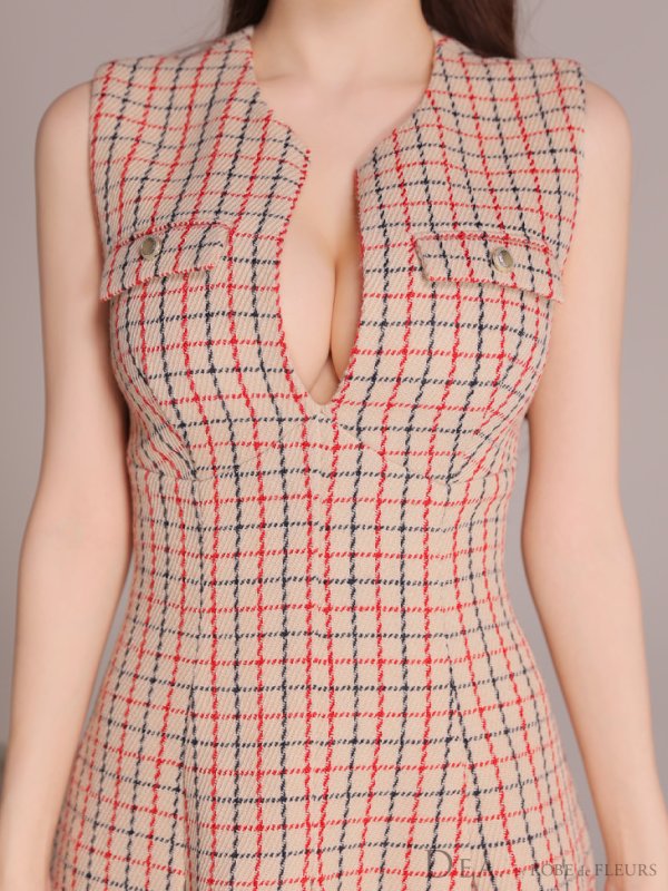 ベージュ モデル：ももか　身長：156cm　着用サイズ：Sサイズ