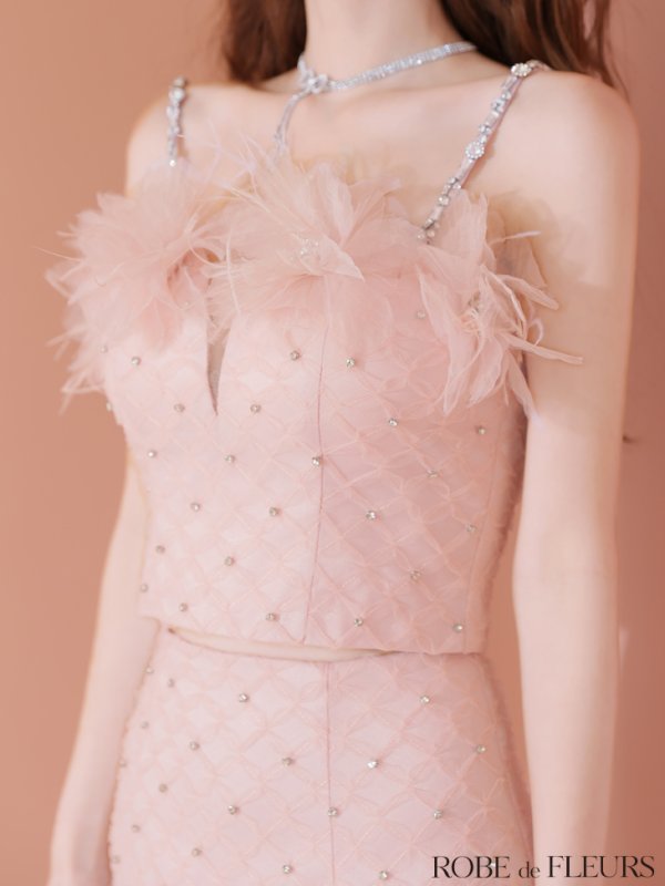 ピンク モデル:まりん 身長:164cm 着用サイズ:Sサイズ