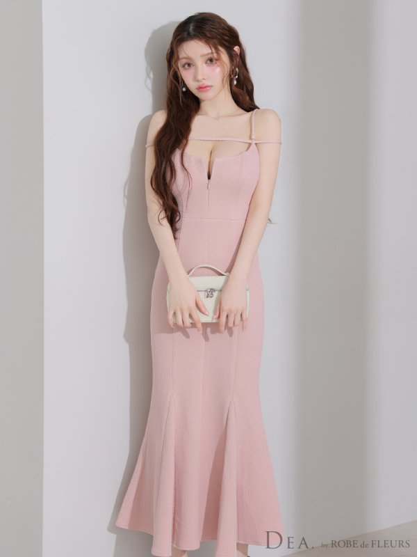 ピンク モデル：ももか　身長：156cm　着用サイズ：Sサイズ