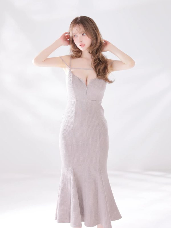 グレージュ　モデル：ゆめ　身長：160cm　着用サイズ：Sサイズ