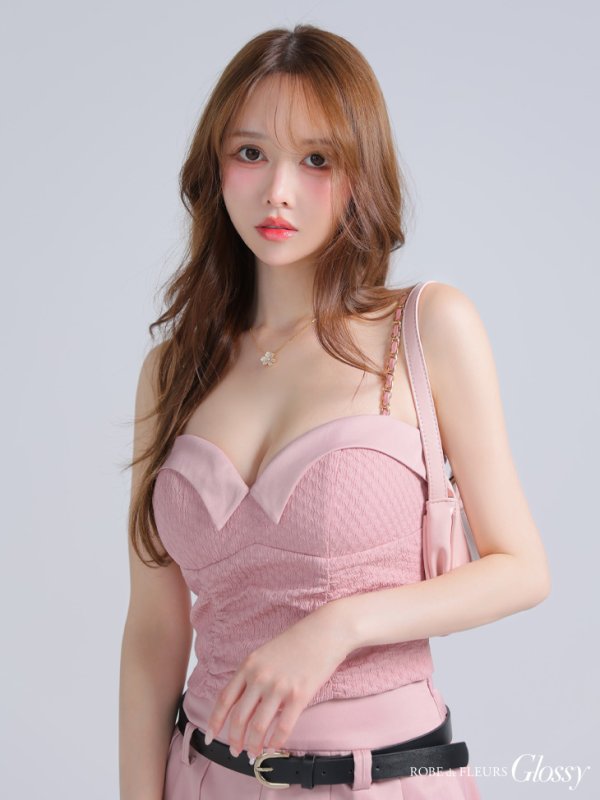 ピンク モデル：ゆめ　身長：160cm　着用サイズ：Sサイズ