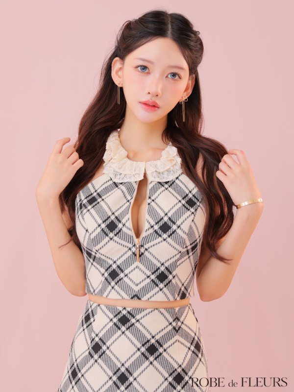 ホワイトチェック モデル：ハニ　身長：162cm　着用サイズ：Sサイズ