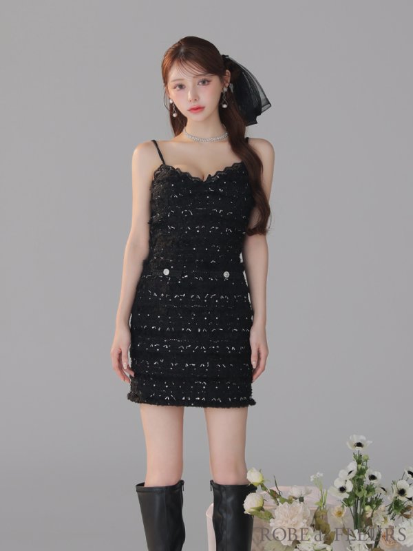 ブラック モデル：ももか　身長：156cm　着用サイズ：Sサイズ