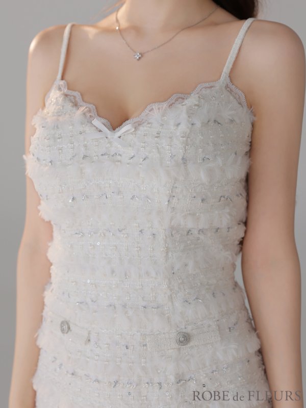 ホワイト モデル：ももか　身長：156cm　着用サイズ：Sサイズ