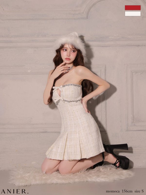 ホワイト　ももか 身長：156cm　着用サイズ：Sサイズ